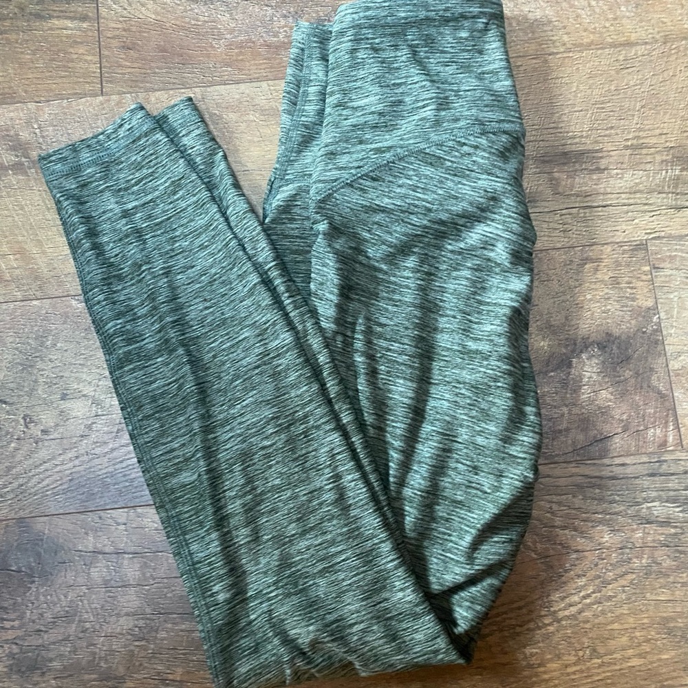 All in Motion (target) Gym Leggings Small